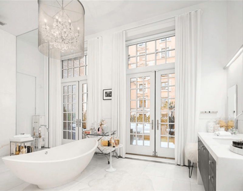 Jennifer Lopez's bathroom